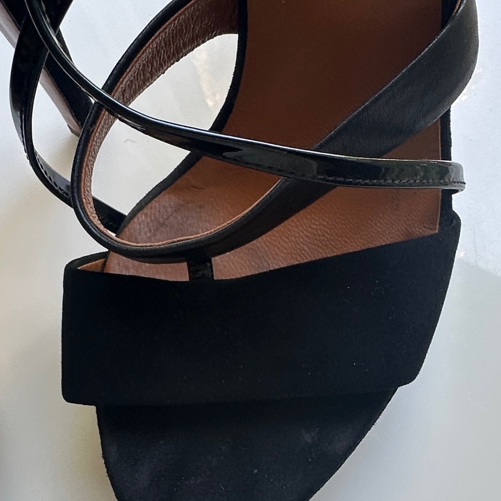 Gucci Black Suede Strappy High Heel Sandals with Patent Trim - Picture 2 of 9